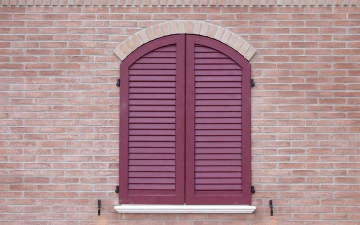 Tende tecniche oscuranti per interni moderni