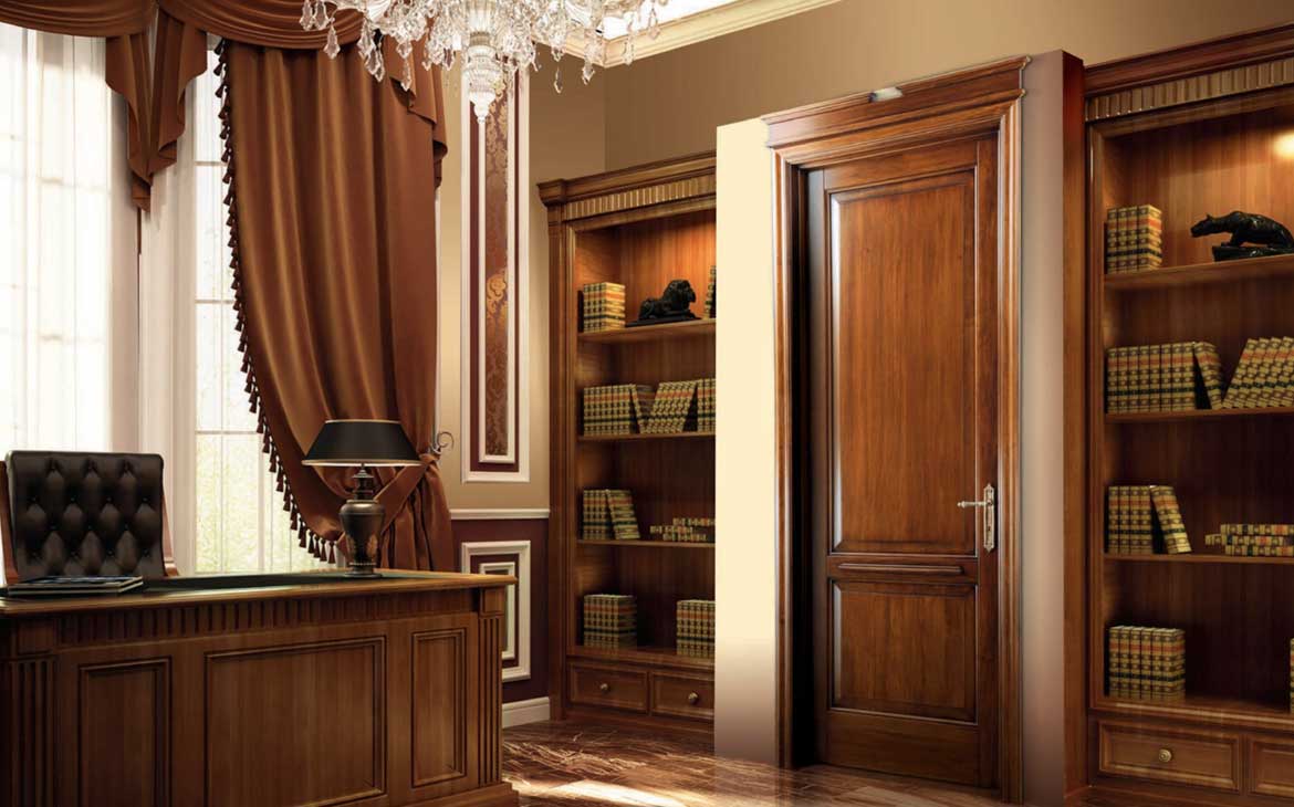 Porte interne classiche con decori tradizionali