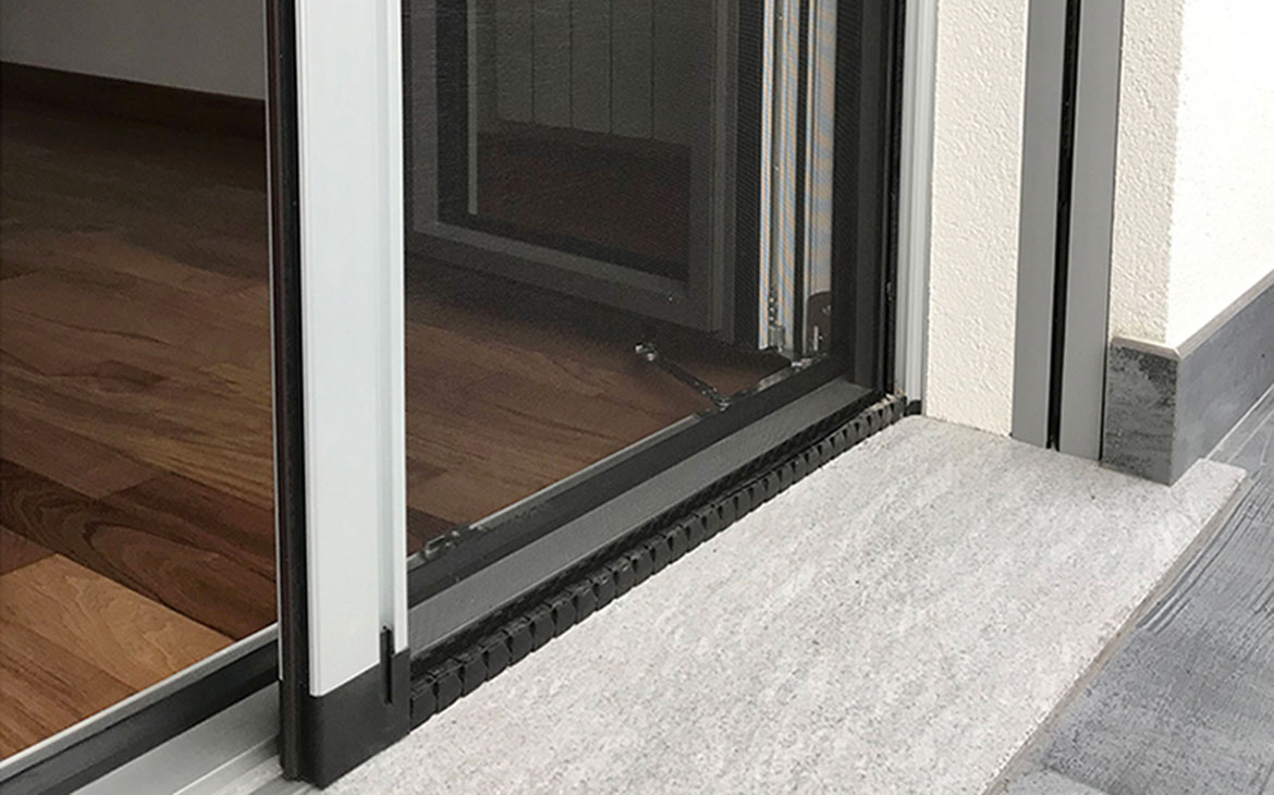 Zanzariere su misura per protezione dagli insetti